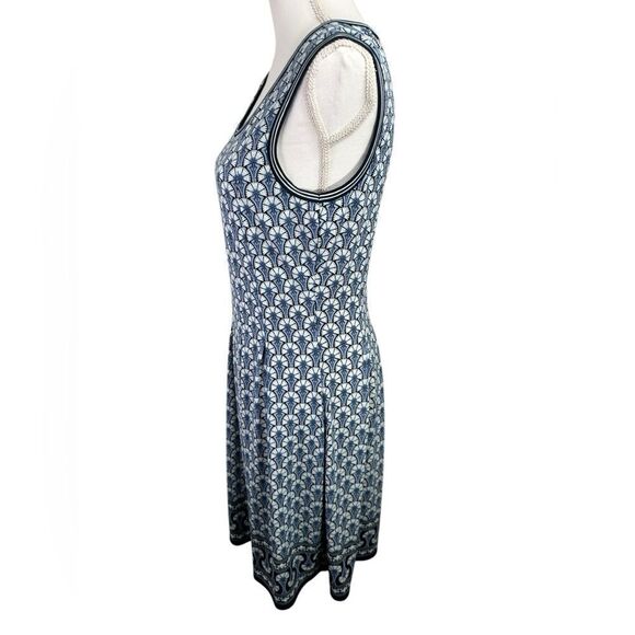 Max Studio Women's Printed Sleeveless Fit and Flare Dress Size L Blue Navy - Picture 4 of 10